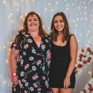 Meet your Posher, Sharon